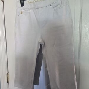 Belle by Kim Gravel Women's Cream Ankle Jeans